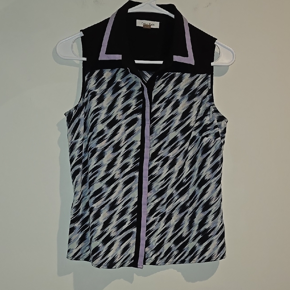 Calvin Klein Black and White Sleeveless Fitted Button Down Shirt